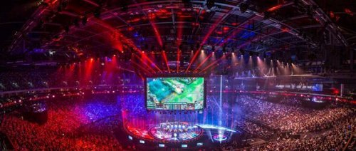 曾莉棋则在 曾莉棋则在