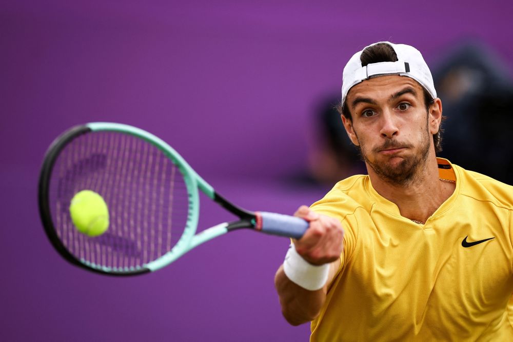 他尊重詹姆 他尊重詹姆