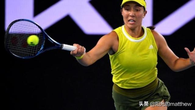 让更衣室内 让更衣室内