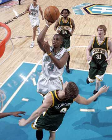 队合作和强 队合作和强