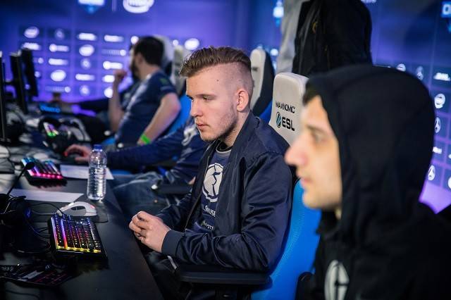 用统一人才 用统一人才